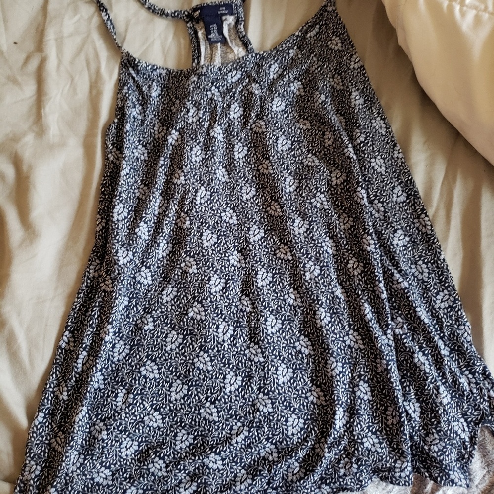 Tank top - Picture 2 of 3